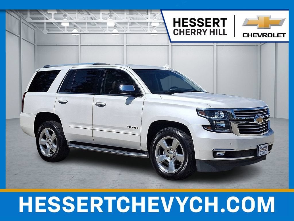 White (Iridescent Pearl Tricoat) 2019 Chevrolet Tahoe SUV / Crossover Four-Wheel Drive Automatic