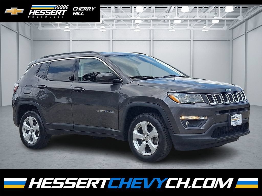 Gray 2020 Jeep Compass SUV / Crossover Four-Wheel Drive Automatic