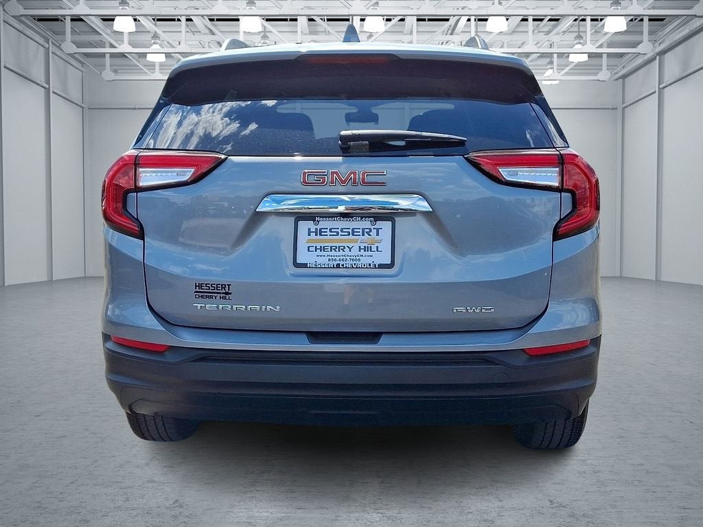 View vehicle photo 6