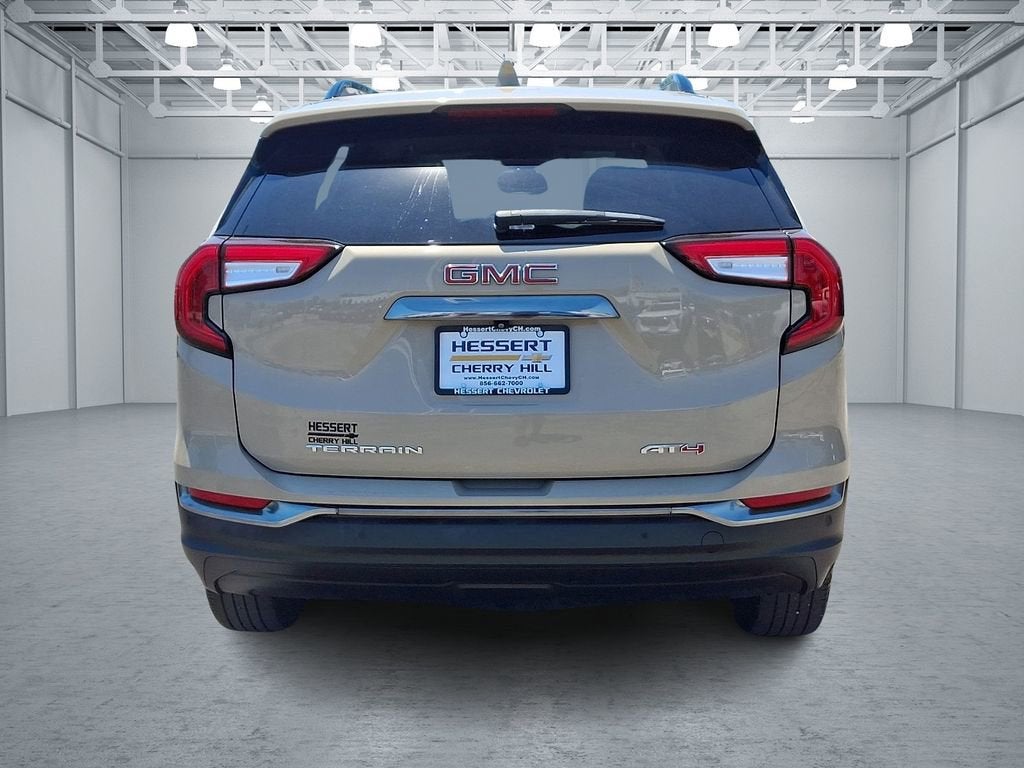 View vehicle photo 6
