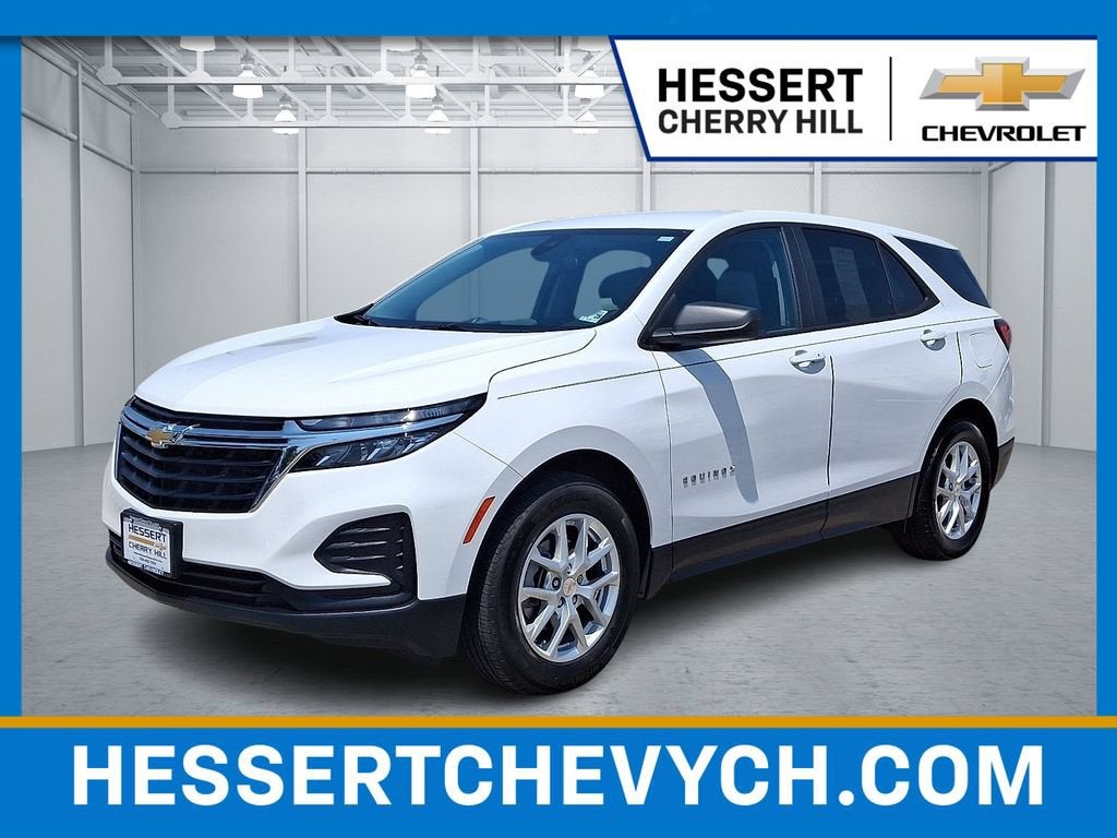 Summit White 2023 Chevrolet Equinox SUV / Crossover Front-Wheel Drive Automatic