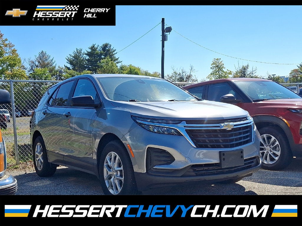 Sterling Gray Metallic 2023 Chevrolet Equinox SUV / Crossover Front-Wheel Drive Automatic