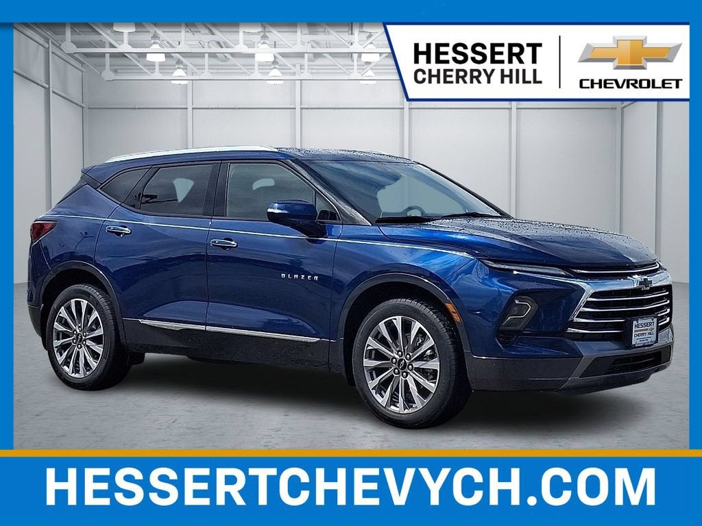 Blue Glow Metallic 2023 Chevrolet Blazer SUV / Crossover Front-Wheel Drive Automatic