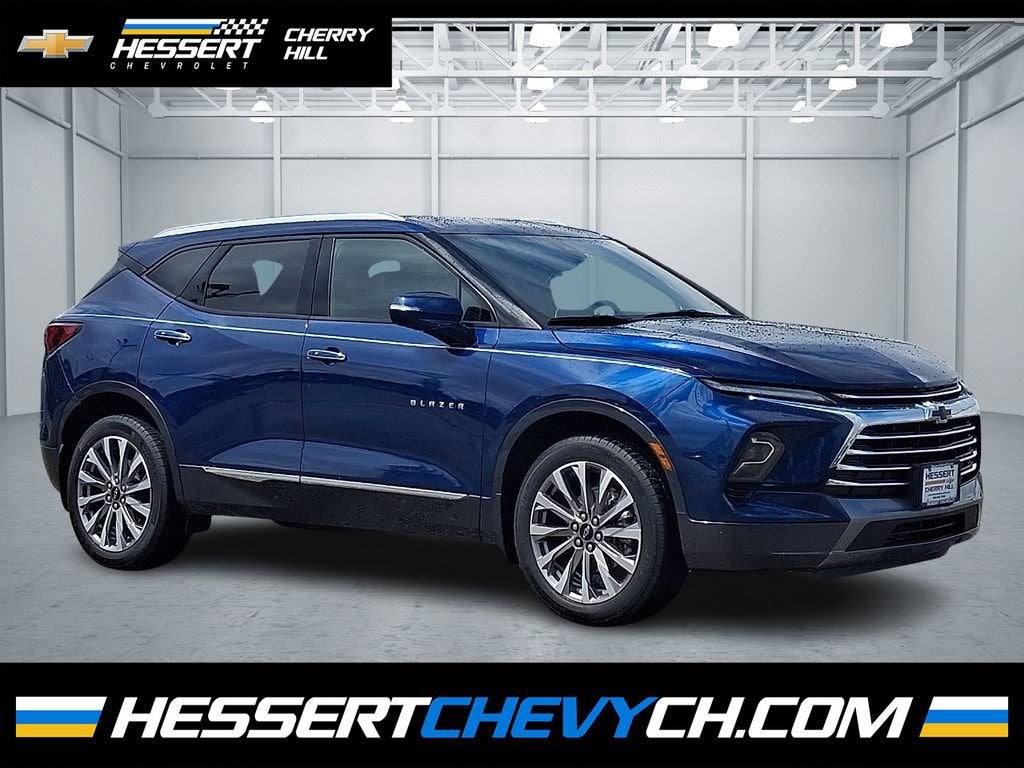 Blue Glow Metallic 2023 Chevrolet Blazer SUV / Crossover Front-Wheel Drive Automatic