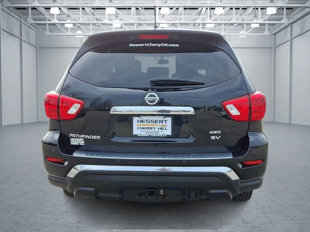 View vehicle photo 6