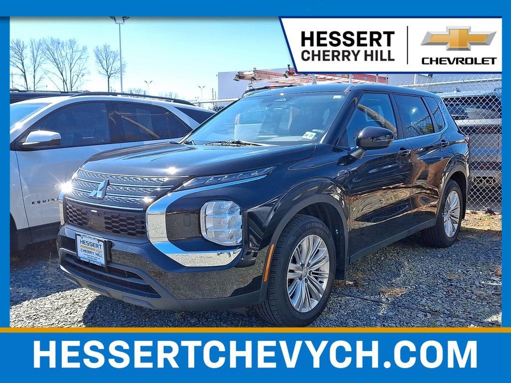 2022 Mitsubishi Outlander ES S-AWC