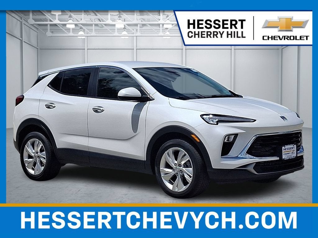 White Frost Tricoat 2024 Buick Encore GX SUV / Crossover Front-Wheel Drive Automatic