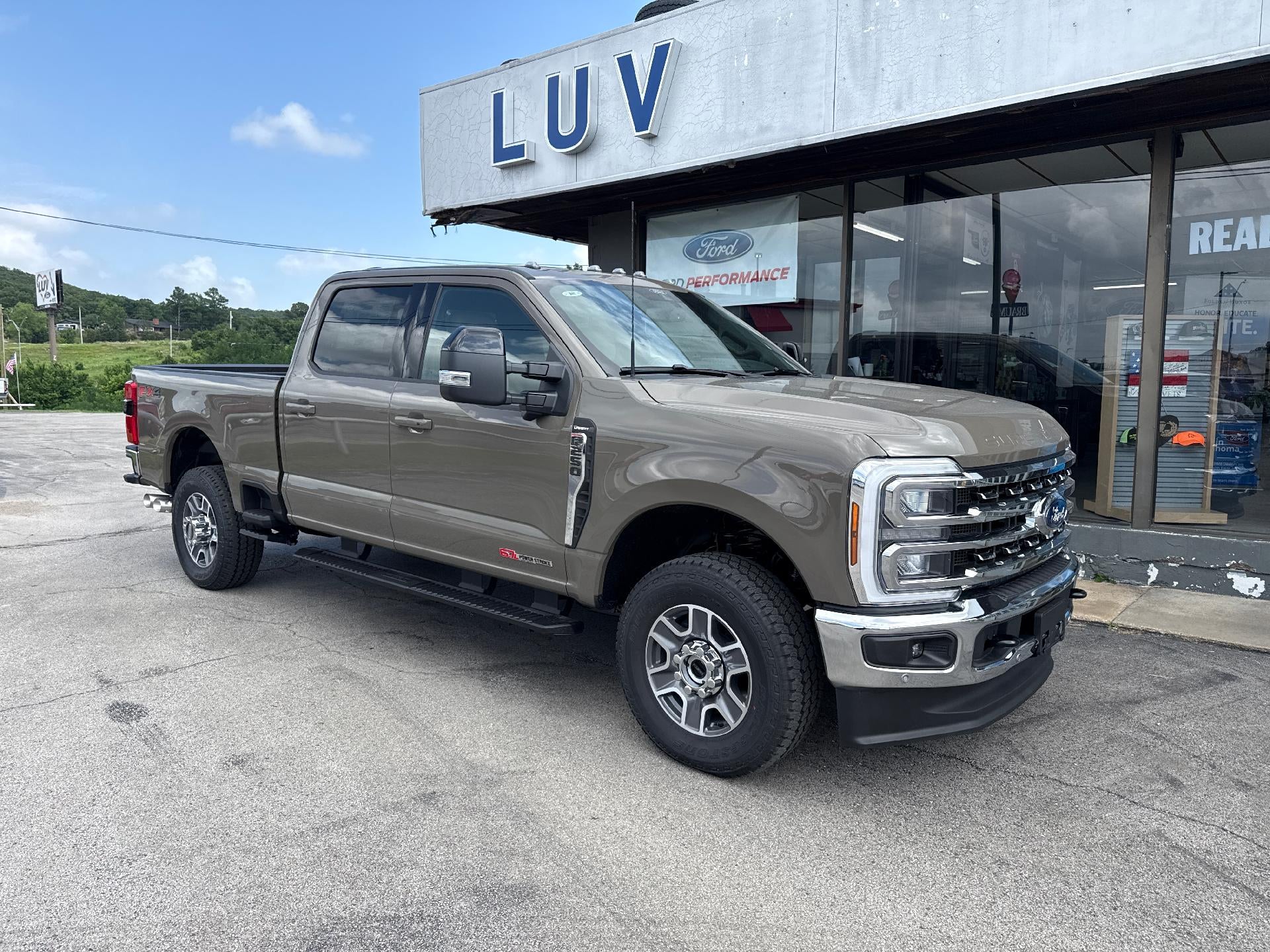 2026 Ford Super Duty F-250 SRW LARIAT 4WD Crew Cab 6.75′ Box