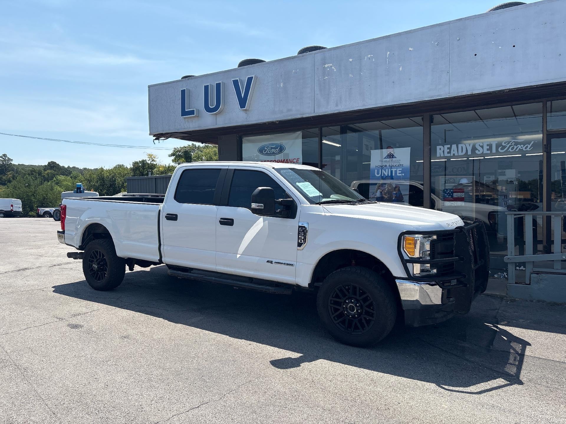 2017 Ford F-350 Super Duty XL Crew Cab 4WD