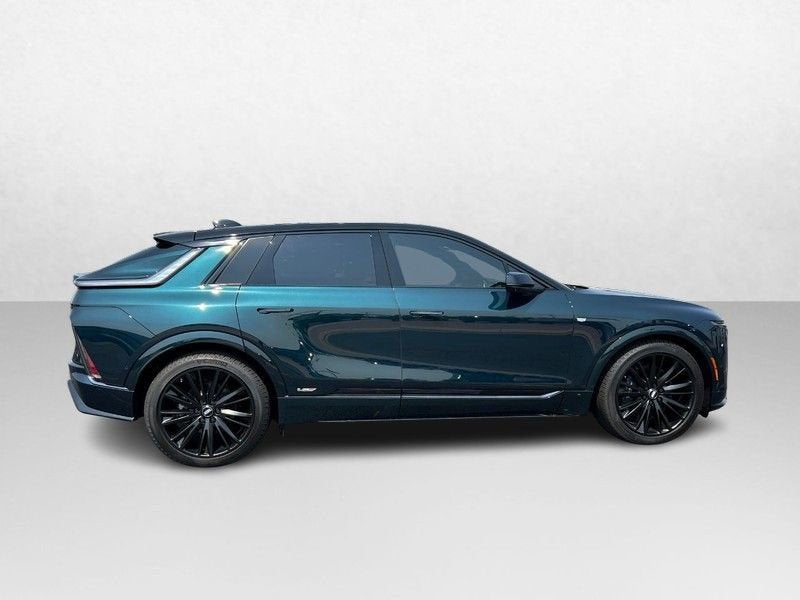 View vehicle photo 5