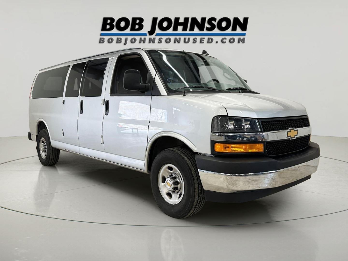 2025 Chevrolet Express Passenger 3500