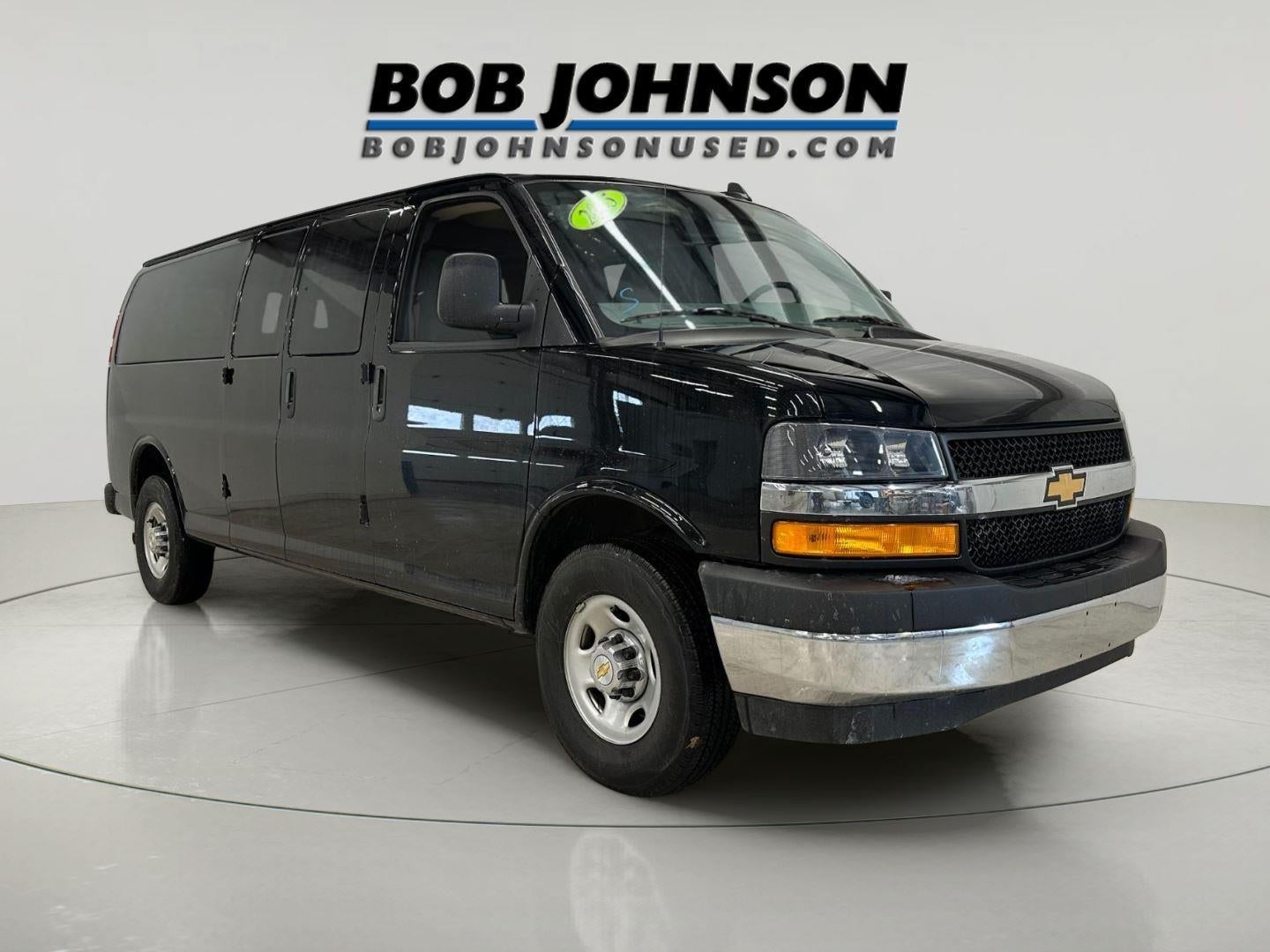 2025 Chevrolet Express Passenger 3500