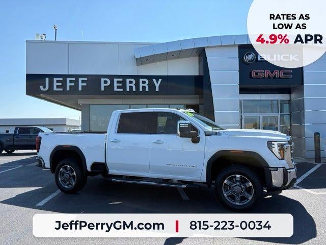 Summit White 2026 GMC Sierra 2500HD Pickup Truck Four-Wheel Drive Automatic