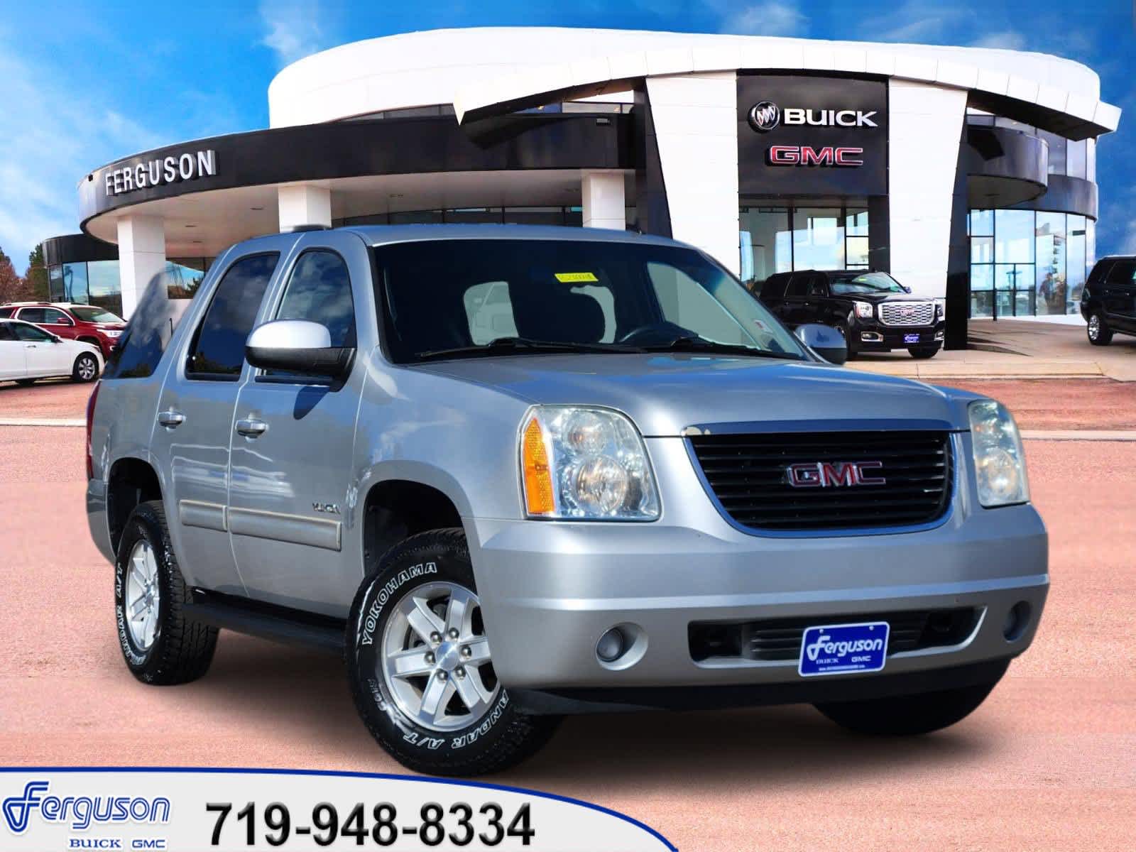 Pure Silver Metallic 2011 GMC Yukon SUV / Crossover  Automatic