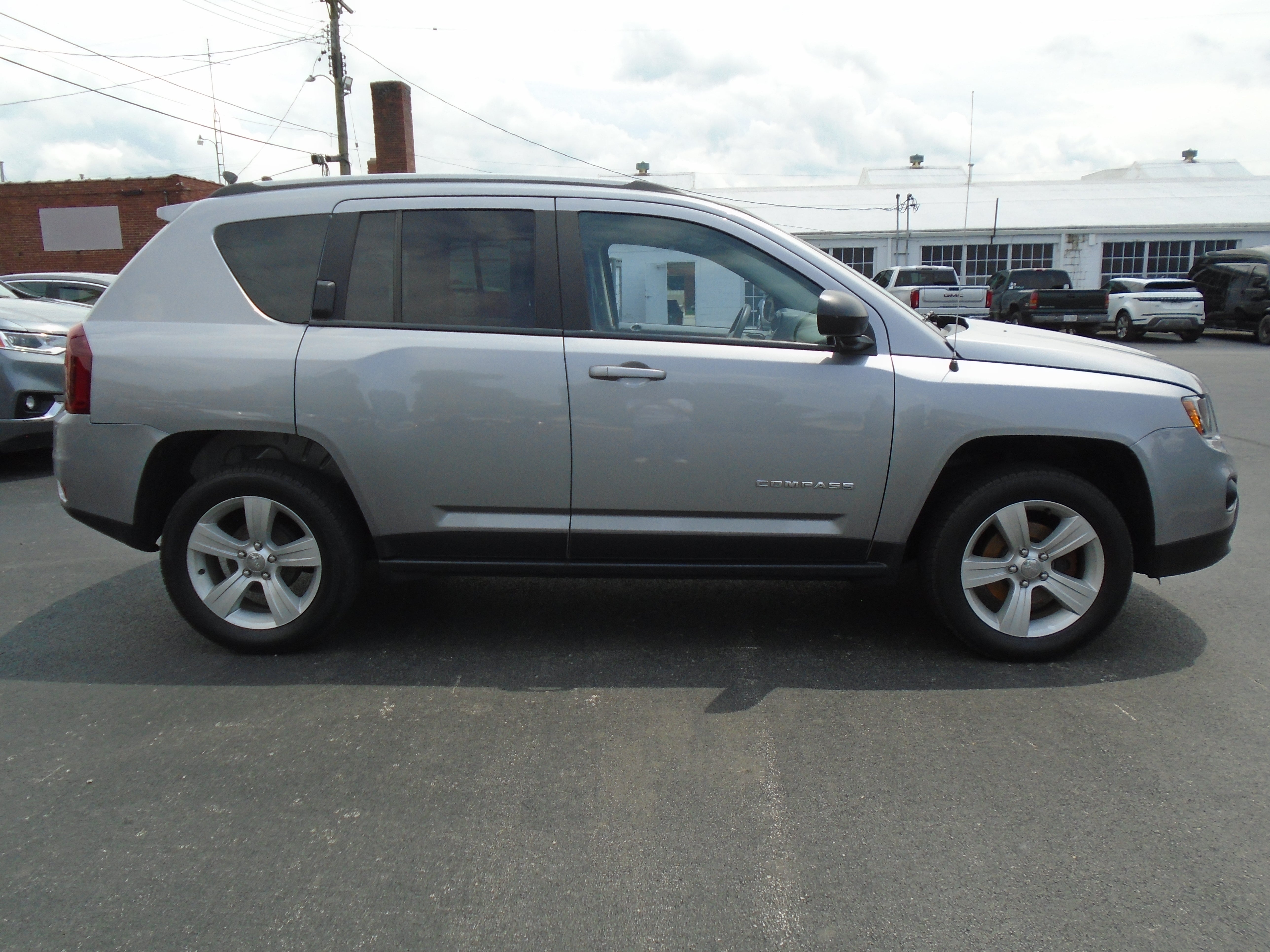  2016 Jeep Compass Sport   
