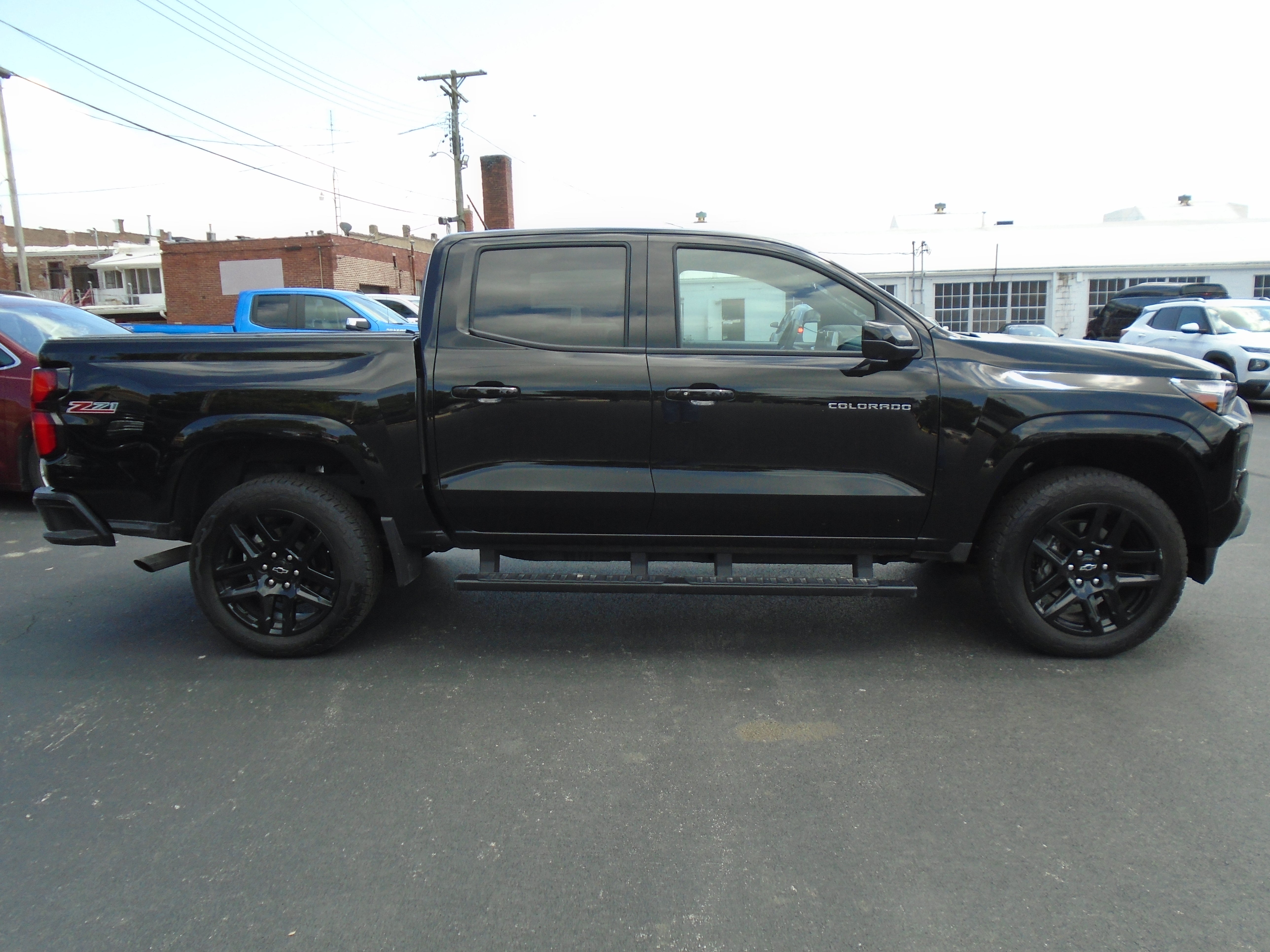 Black 2025 Chevrolet Colorado Pickup Truck Four-Wheel Drive Automatic