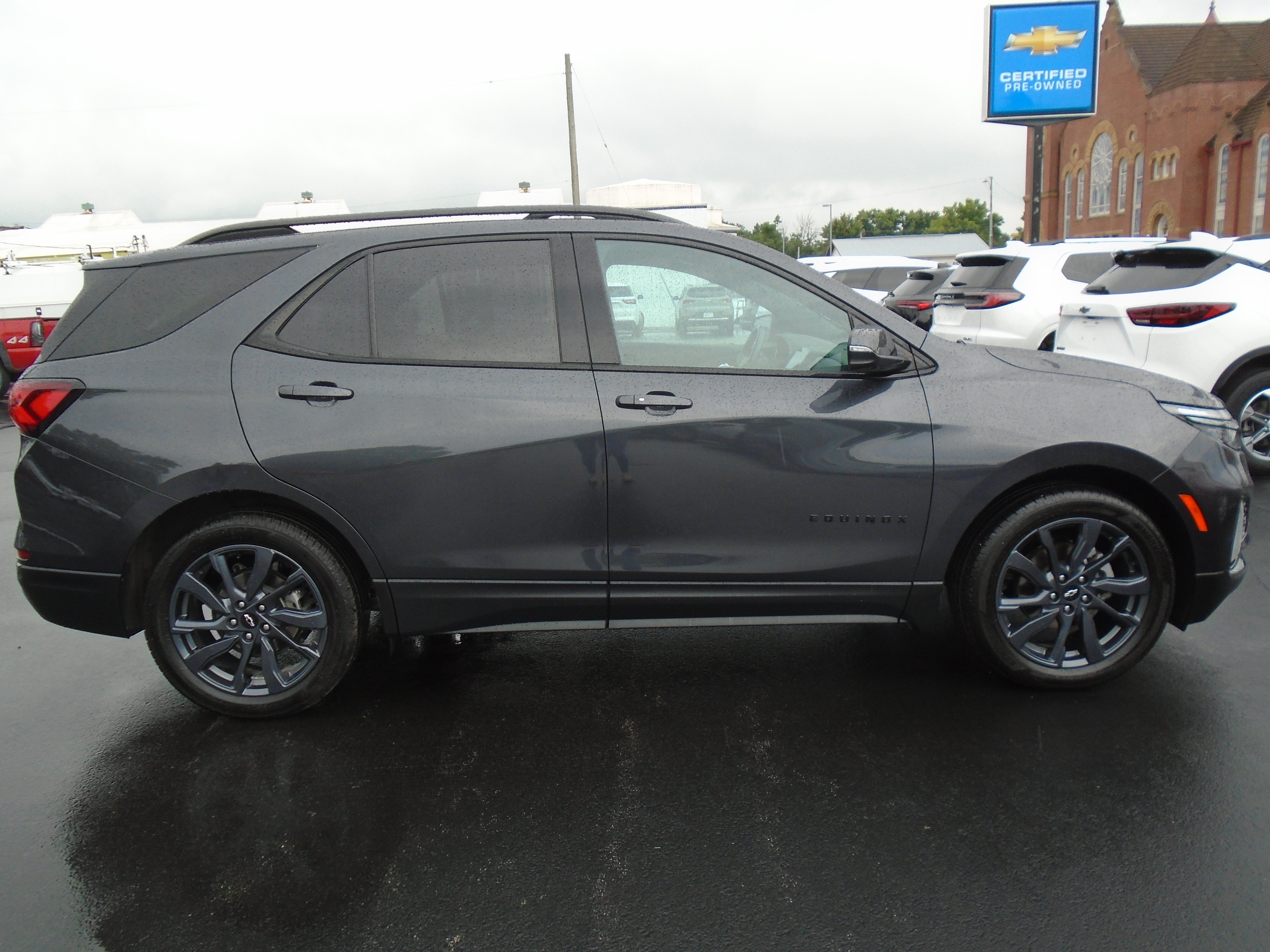 Iron Gray Metallic 2022 Chevrolet Equinox SUV / Crossover Front-Wheel Drive Automatic