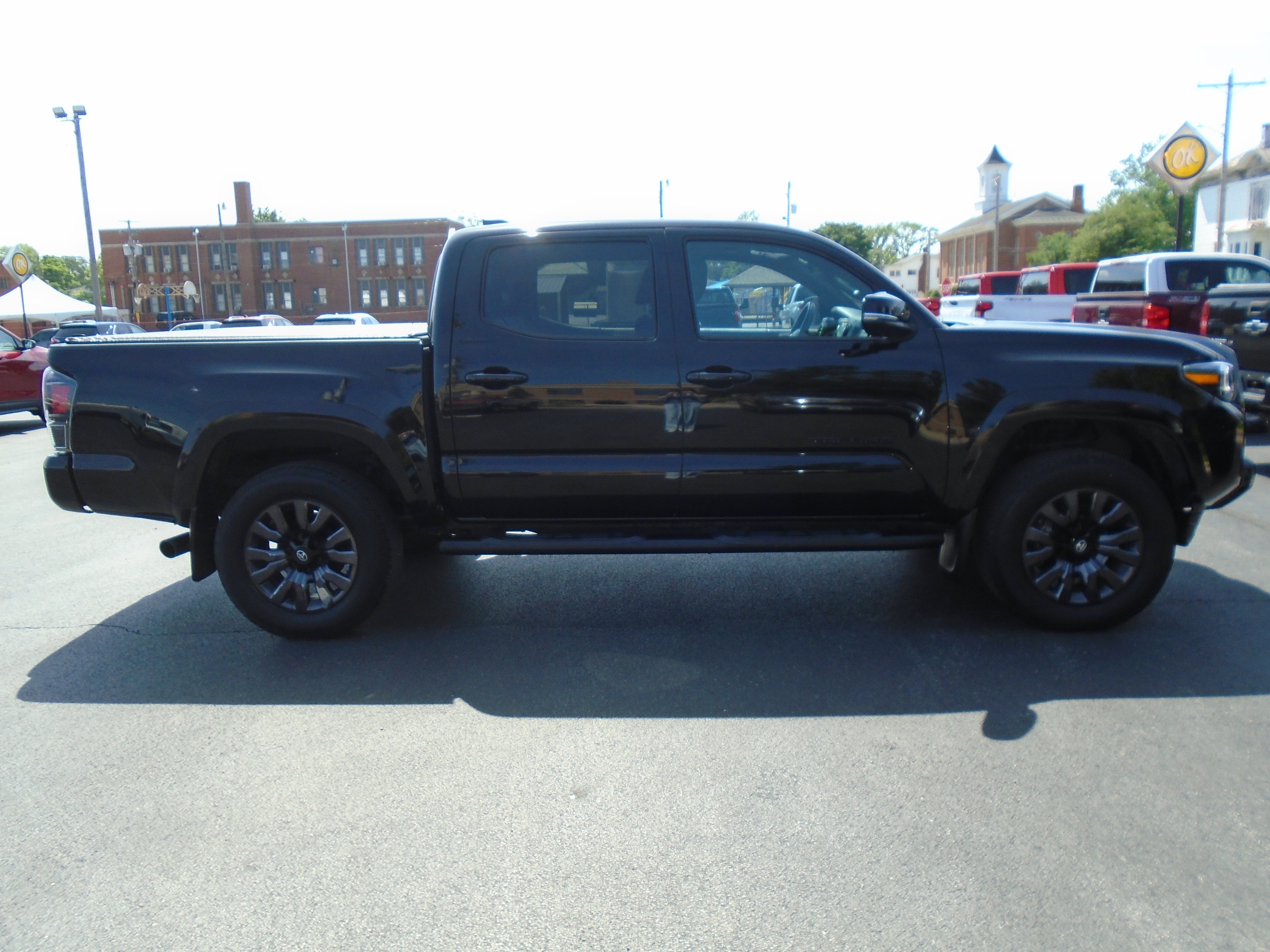  2023 Toyota Tacoma Limited Double Cab 4WD   