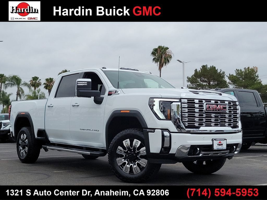 Summit White 2026 GMC Sierra 2500HD Pickup Truck Four-Wheel Drive Automatic