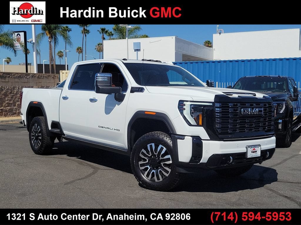Summit White 2026 GMC Sierra 2500HD Pickup Truck Four-Wheel Drive Automatic