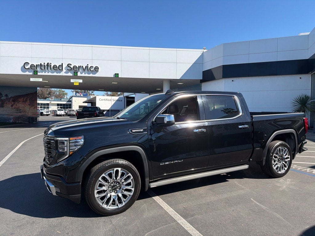  2022 GMC Sierra 1500 Denali Ultimate Crew Cab 4WD   