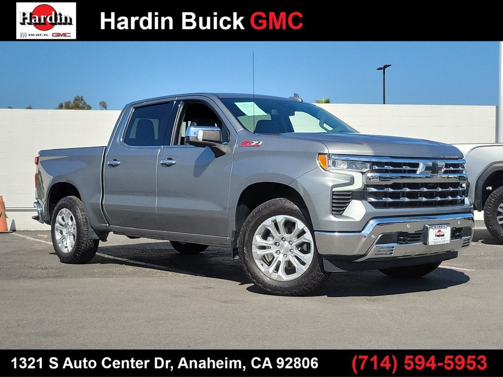 Sterling Gray Metallic 2024 Chevrolet Silverado 1500 Pickup Truck Four-Wheel Drive Automatic