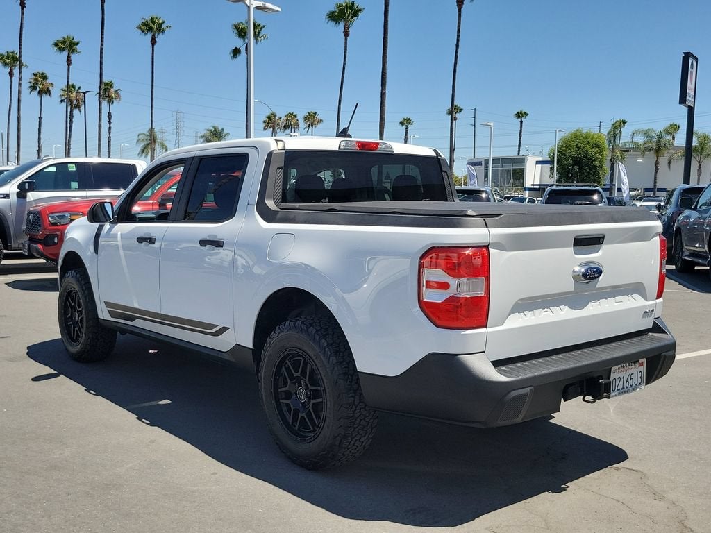 View vehicle photo 3