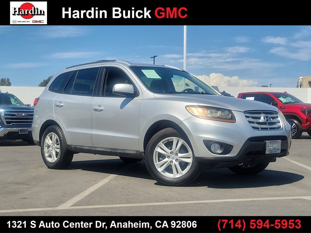 Silver 2011 Hyundai Santa Fe SUV / Crossover Front-Wheel Drive 