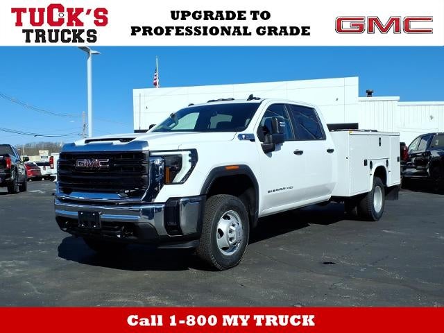 Summit White 2026 GMC Sierra 3500HD Chassis Pickup Truck Four-Wheel Drive Automatic