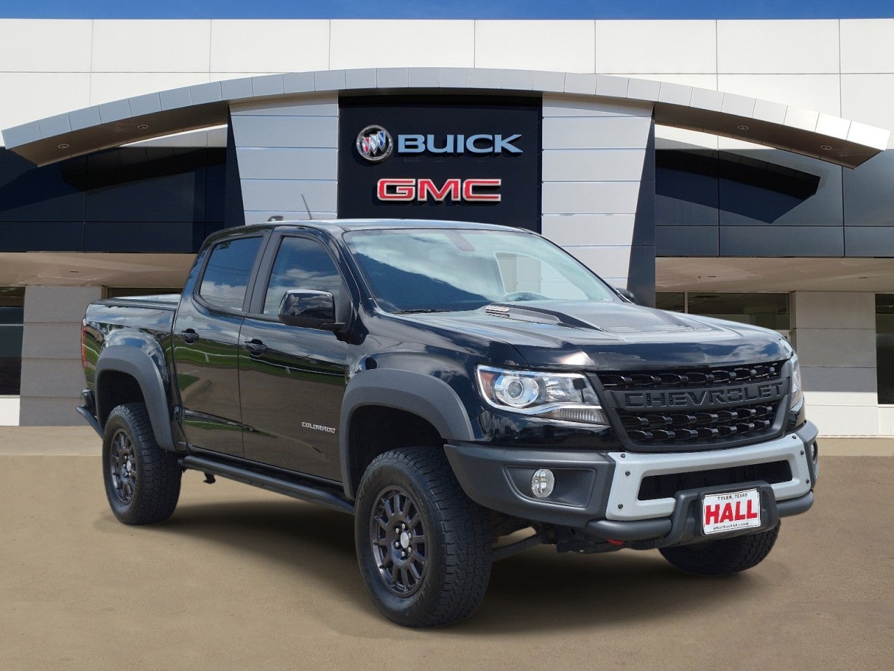 Black 2022 Chevrolet Colorado Pickup Truck Four-Wheel Drive Automatic