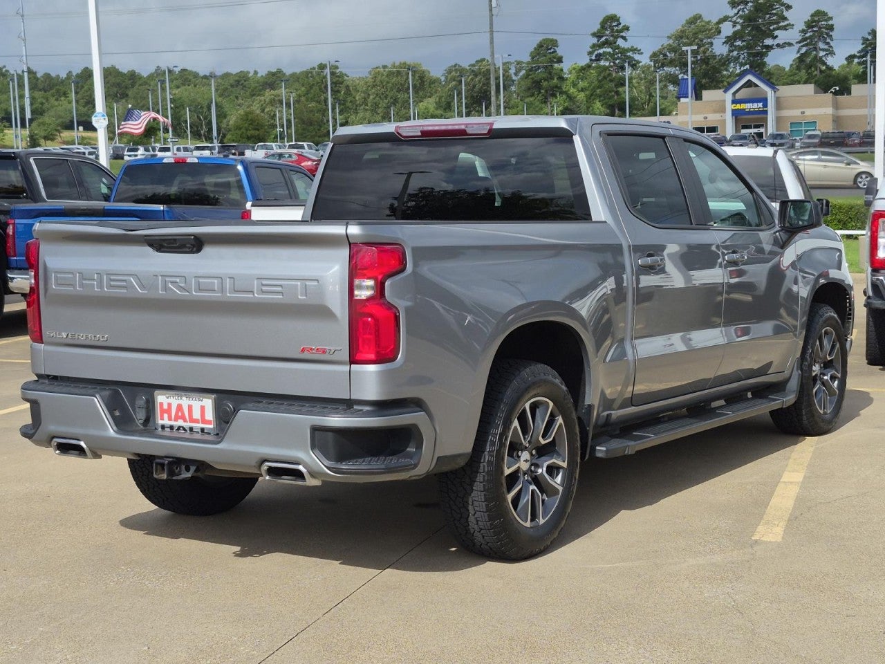 View vehicle photo 6