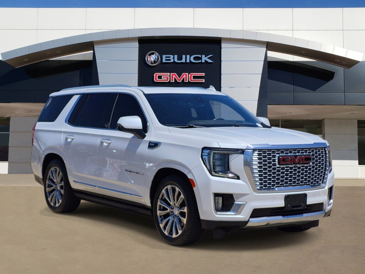  2021 GMC Yukon Denali 4WD   