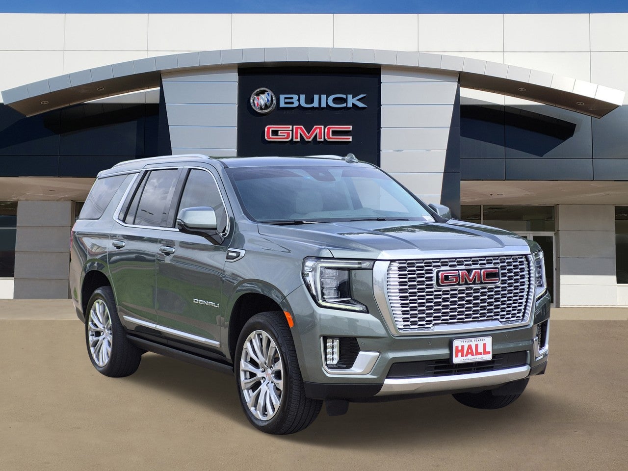 Frosted Pine Metallic 2024 GMC Yukon SUV / Crossover Four-Wheel Drive Automatic