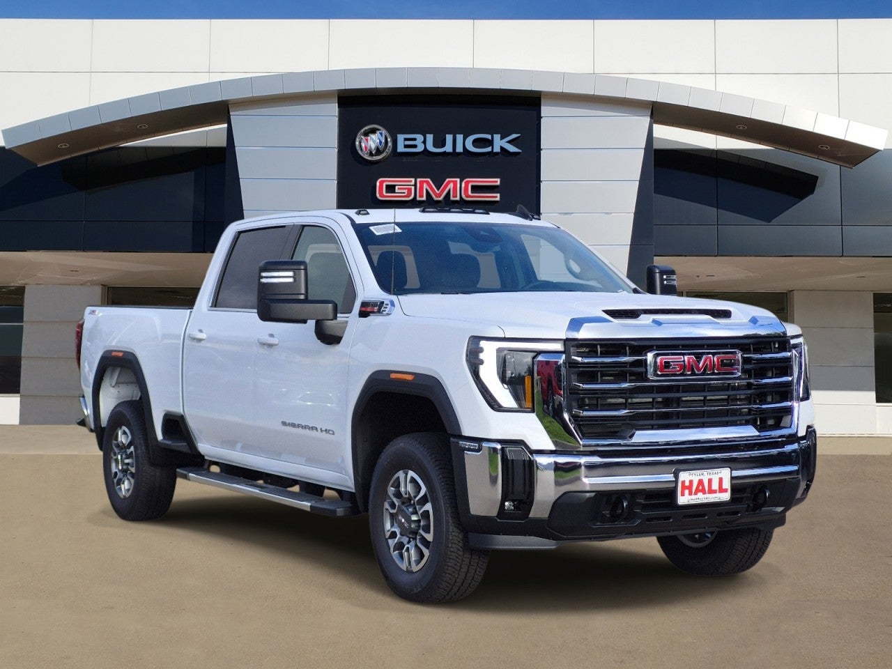 Summit White 2026 GMC Sierra 2500HD Pickup Truck Four-Wheel Drive Automatic