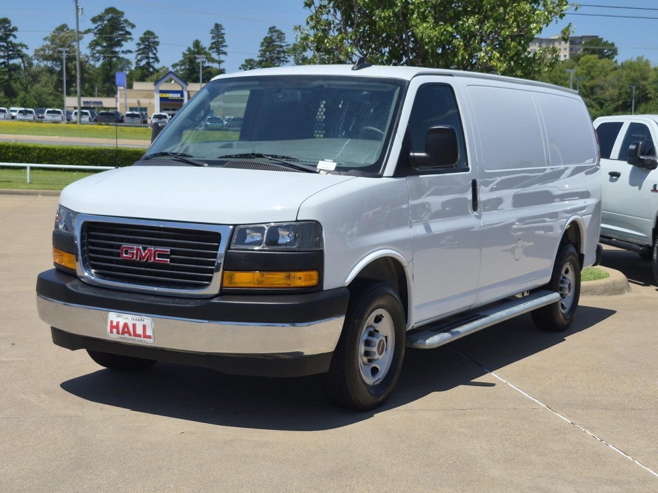 View vehicle photo 3