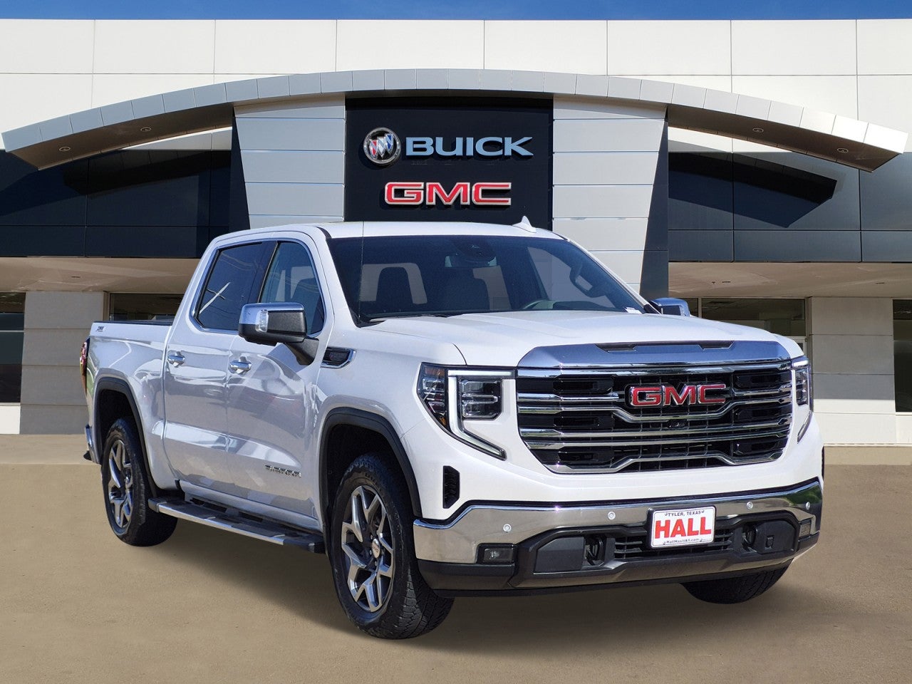 White Frost Tricoat 2024 GMC Sierra 1500 Pickup Truck Four-Wheel Drive Automatic