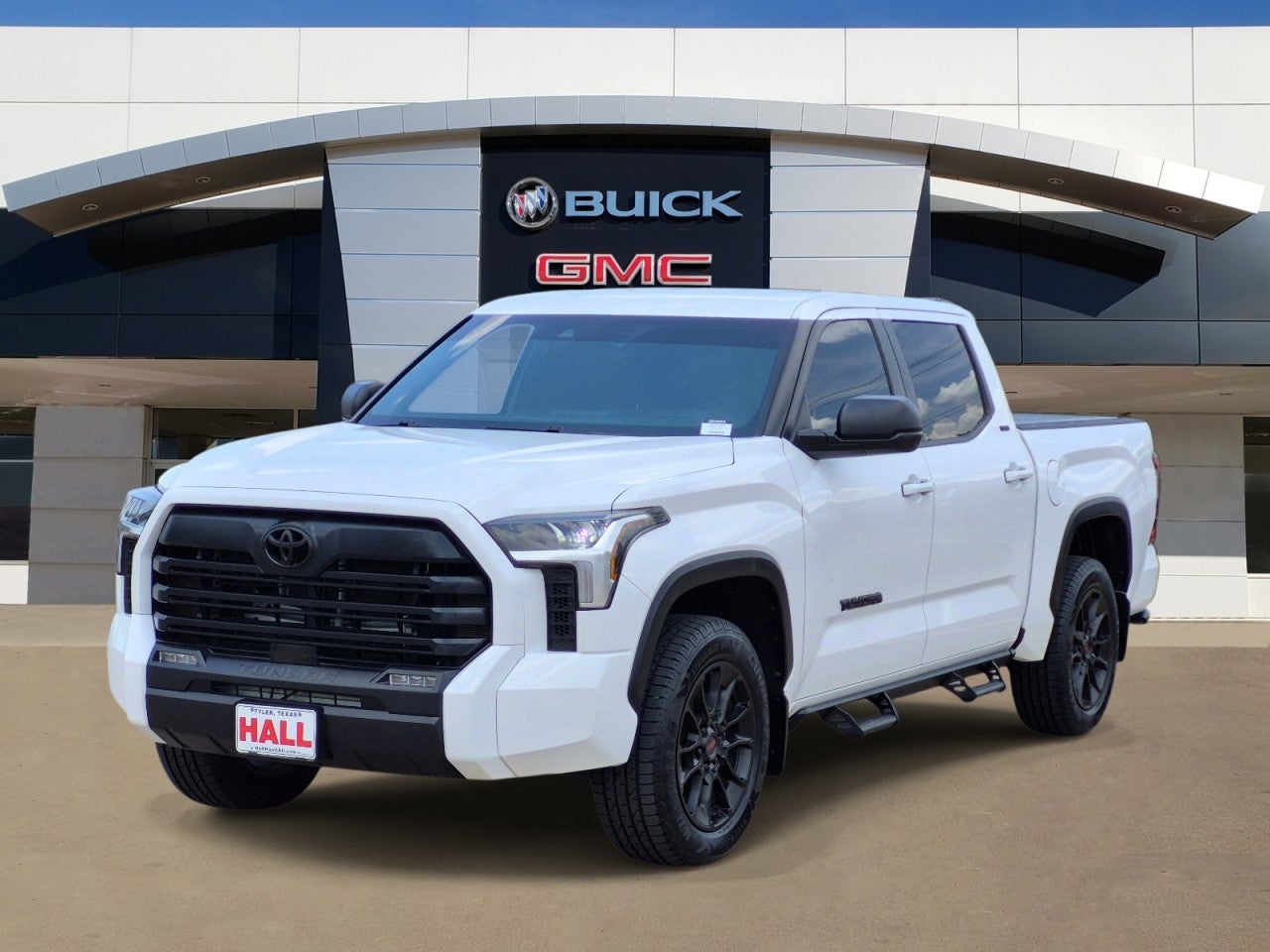 View vehicle photo 3