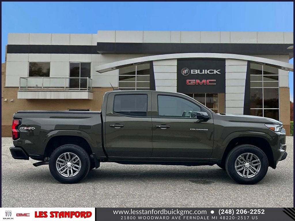 View vehicle photo 7