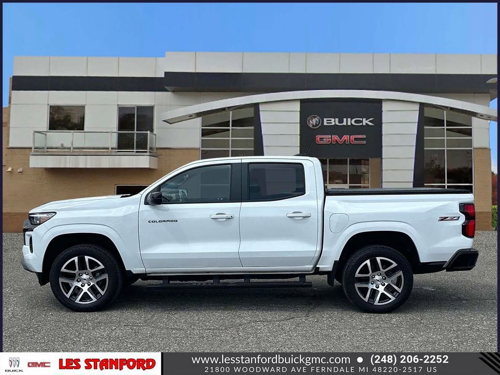 View vehicle photo 2