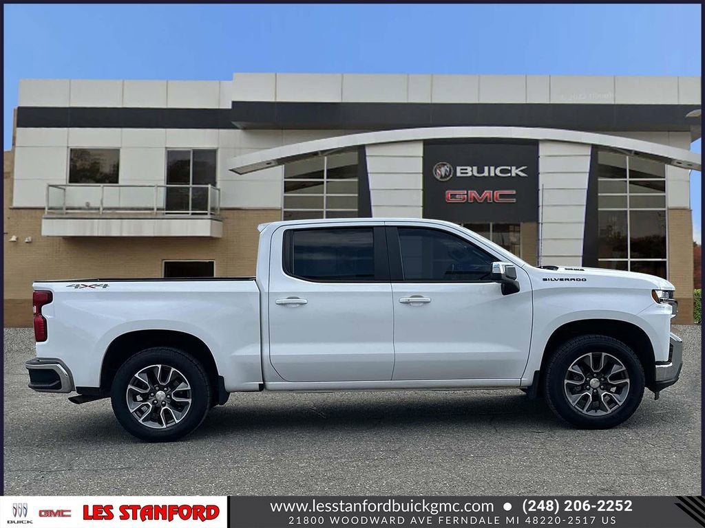 View vehicle photo 7