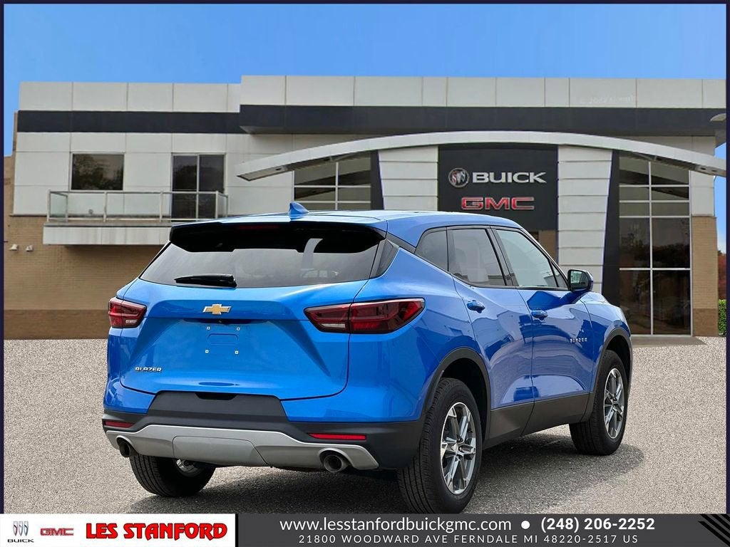 View vehicle photo 6