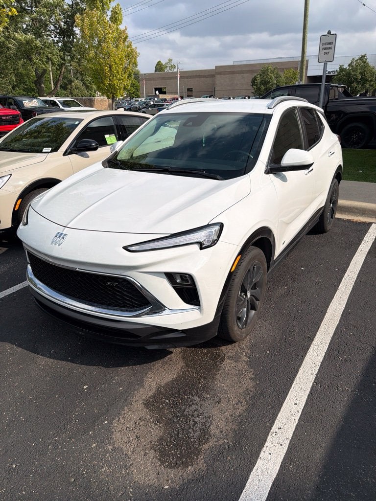  2025 Buick Encore GX Sport Touring FWD   