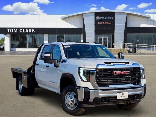 Summit White 2026 GMC Sierra 3500HD Chassis Pickup Truck Four-Wheel Drive Automatic