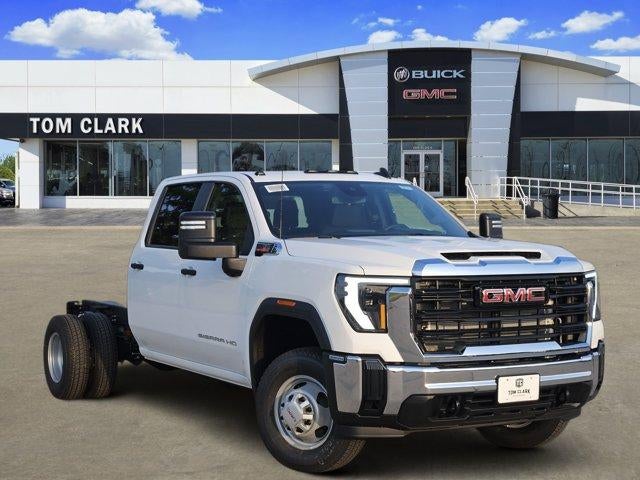 Summit White 2026 GMC Sierra 3500HD Chassis Pickup Truck Four-Wheel Drive Automatic