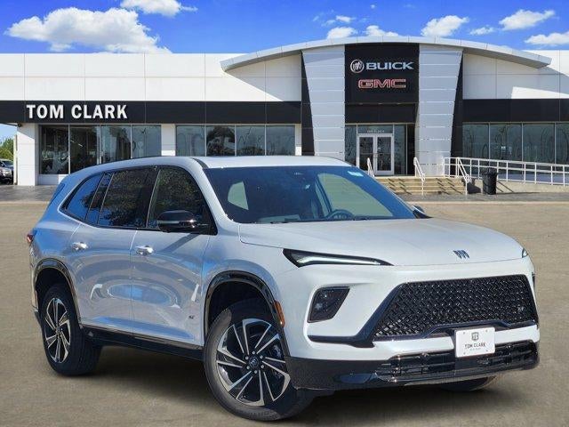 Iridescent White Tricoat 2026 Buick Enclave SUV / Crossover Front-Wheel Drive Automatic