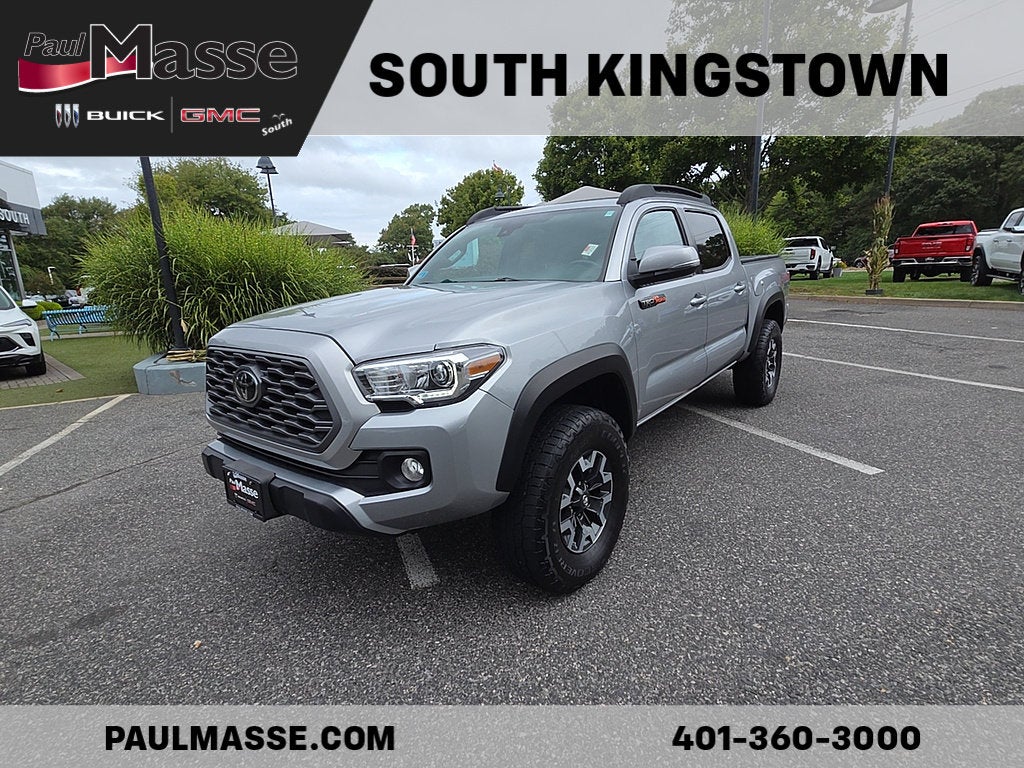 2020 Toyota Tacoma Plata Camioneta  