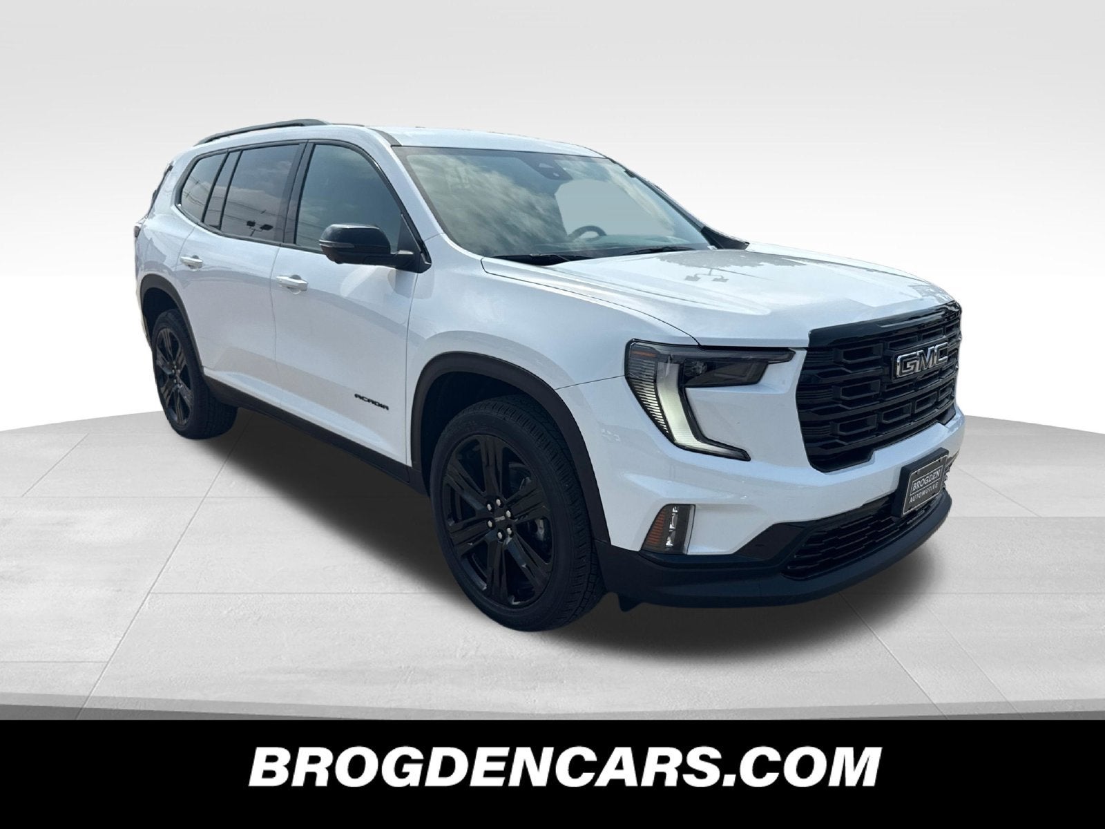 Summit White 2026 GMC Acadia SUV / Crossover Front-Wheel Drive Automatic