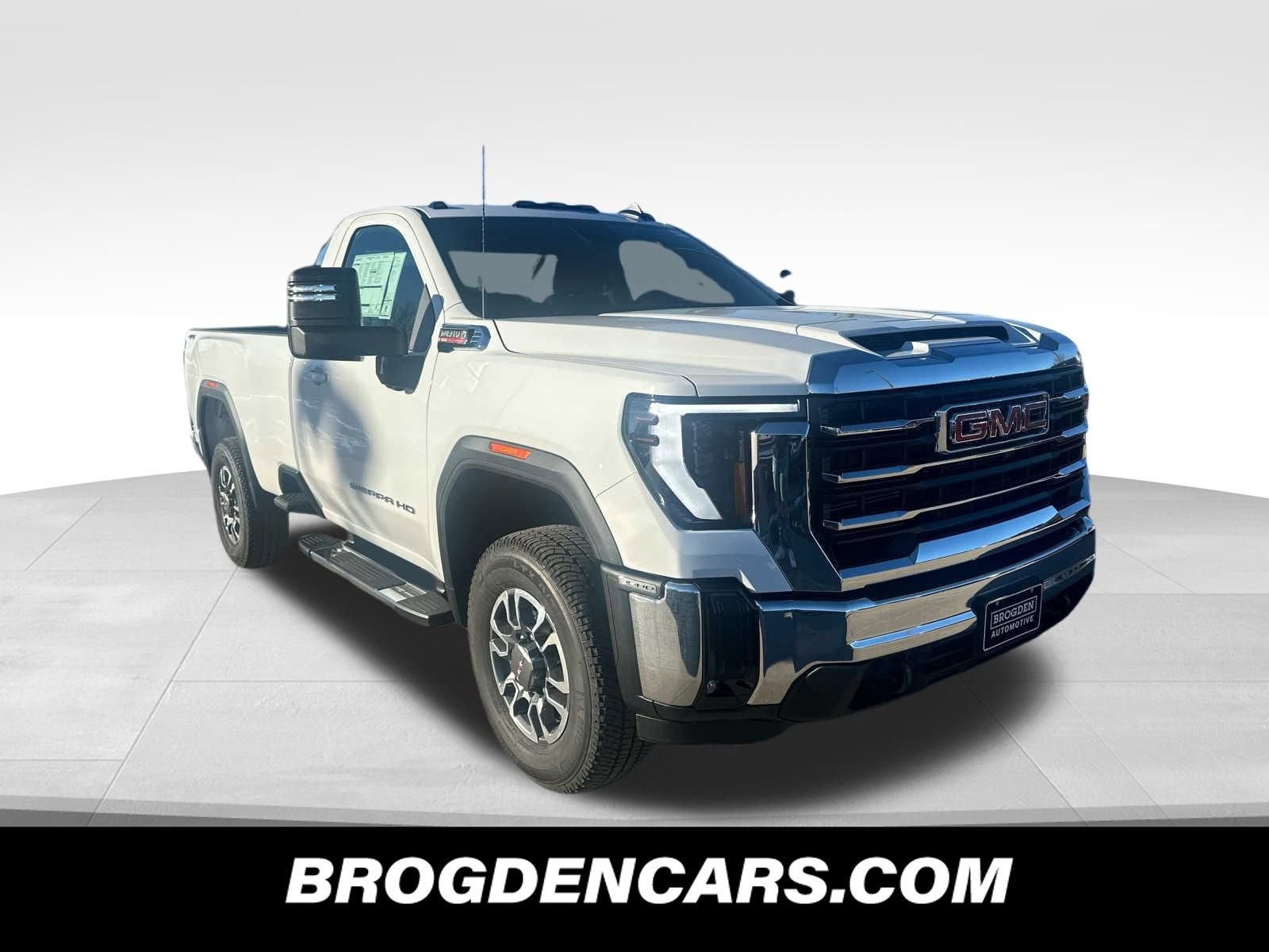 Summit White 2025 GMC Sierra 3500HD Pickup Truck Four-Wheel Drive Automatic