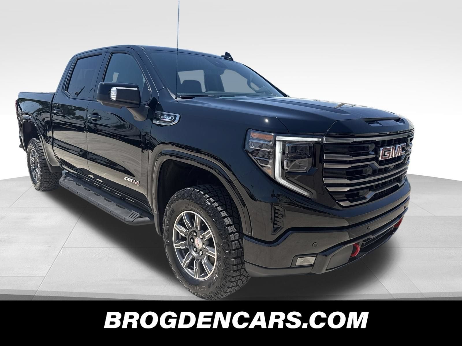 Onyx Black 2026 GMC Sierra 1500 Pickup Truck Four-Wheel Drive Automatic