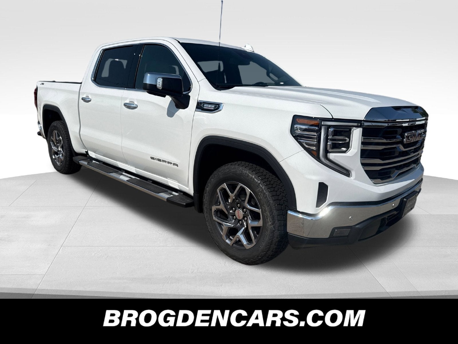 Summit White 2026 GMC Sierra 1500 Pickup Truck Four-Wheel Drive Automatic